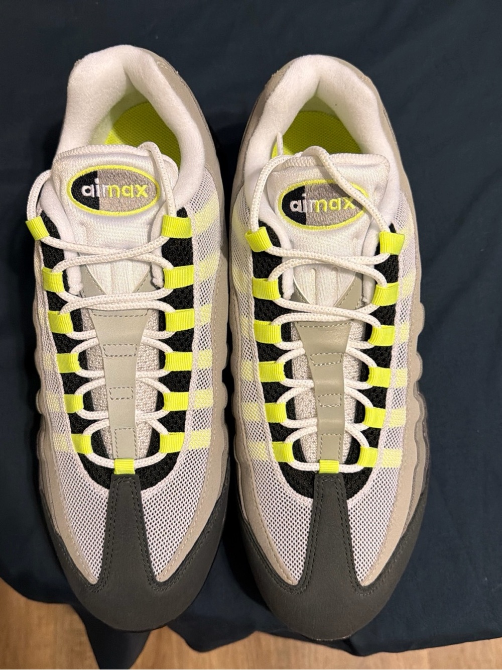 Nike Air Max Men’s Sneaker - White, Black & Neon Yellow big bubble size 12.5